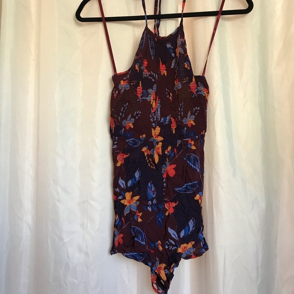 Urban Outfitters Burgundy Floral Romper Halter Neck NWT ❤️ - Picture 3 of 5
